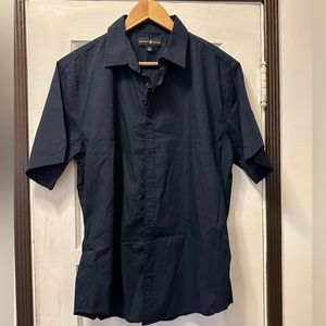 🚨2/$15 BEVERLY HILLS POLO CLUB - SHORT SLEEVE BUTTON DRESS SHIRT NAVY BLUE DOTS